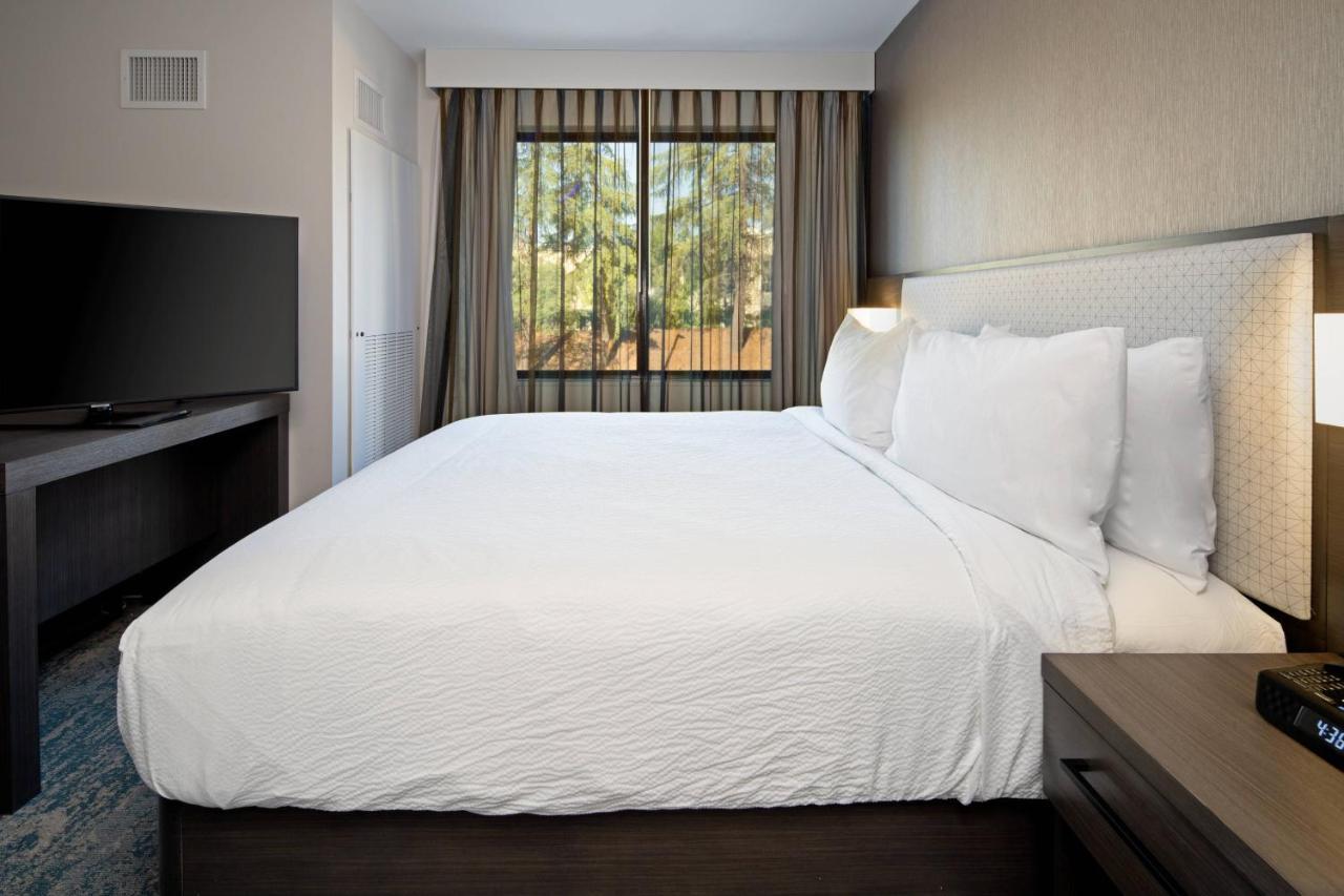 By Marriott 3*